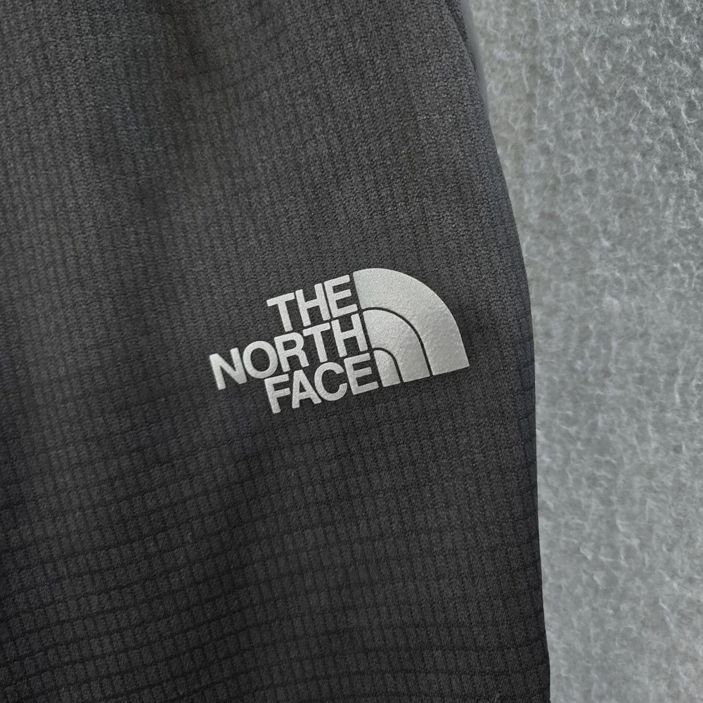 The North Face Shorts Mens‎ L Black Fleece Polyester Elastic Waist 10in